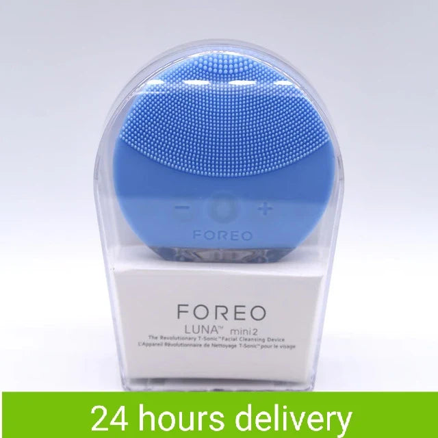 Luna Mini Sonic Facial Brush